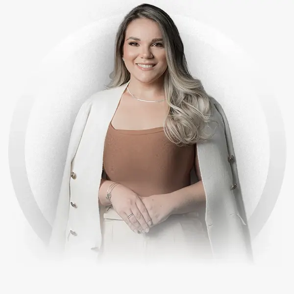 Rayana, gerente de marketing da Tribo Marketing Médico